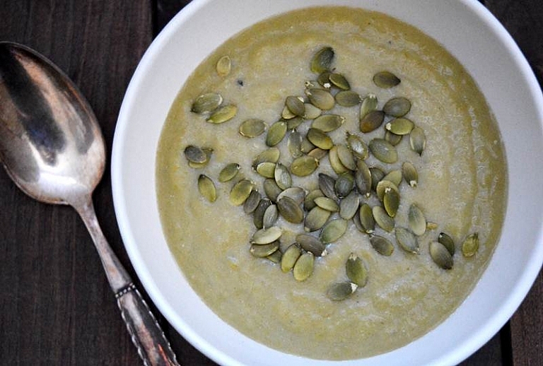 Asparges-kartoffelsuppe