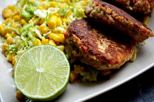 Crab cakes med æble og chili