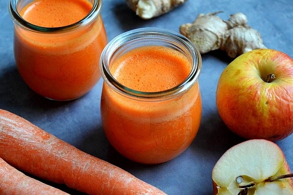 Orange juice med ingefær